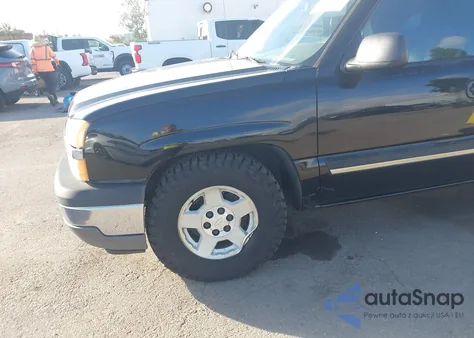 2005 Chevrolet Silverado 1500 Ls z USA, uszkodzony, nr VIN 2GCEC13T151212801